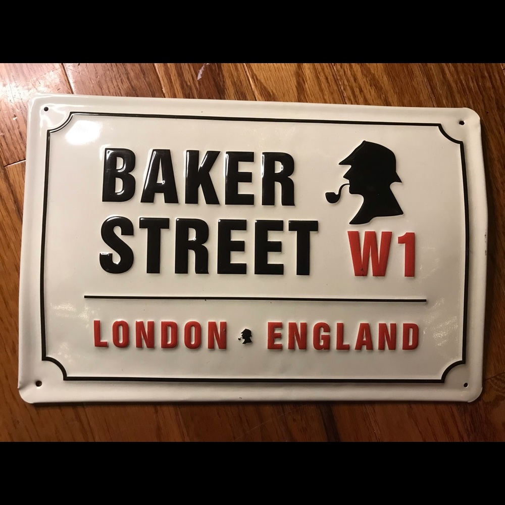 Sherlock Holmes Decor